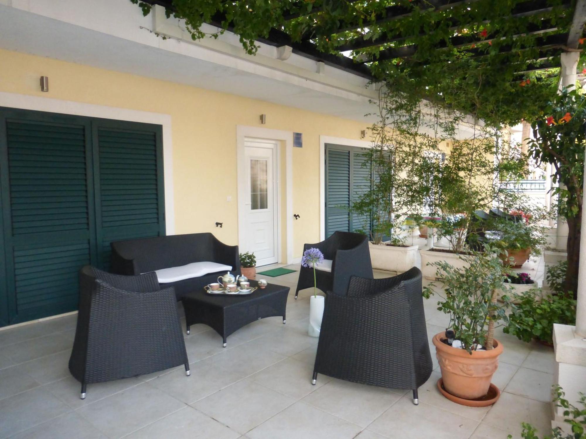 Spacious 1 Bedroom 4 Star Apartment, Mlini Exterior photo