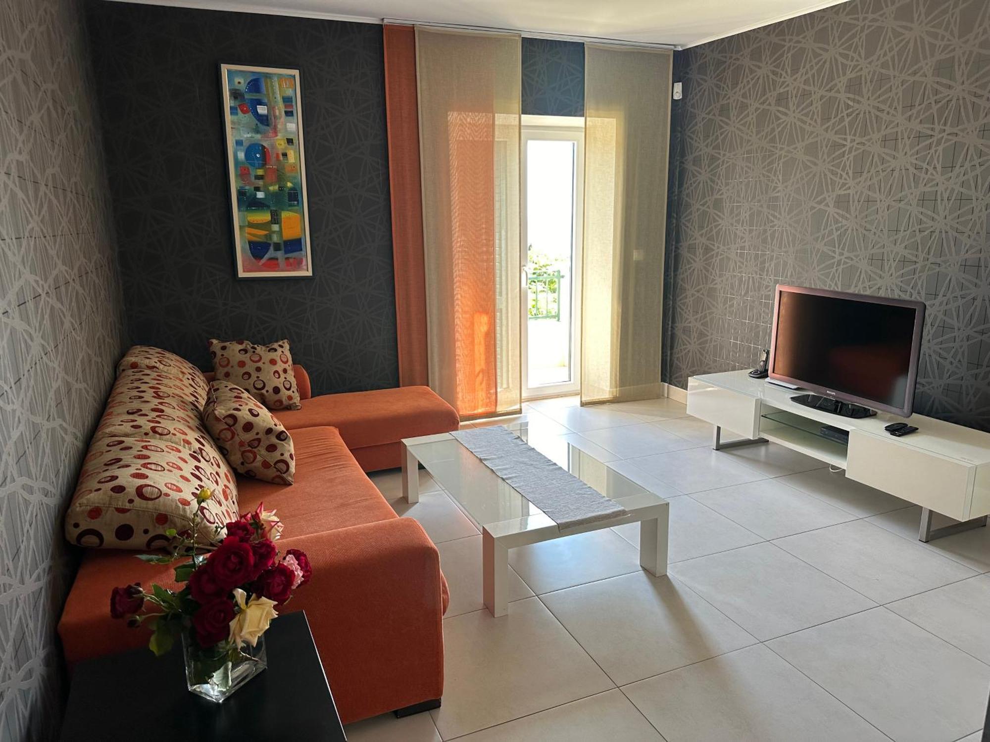 Spacious 1 Bedroom 4 Star Apartment, Mlini Exterior photo